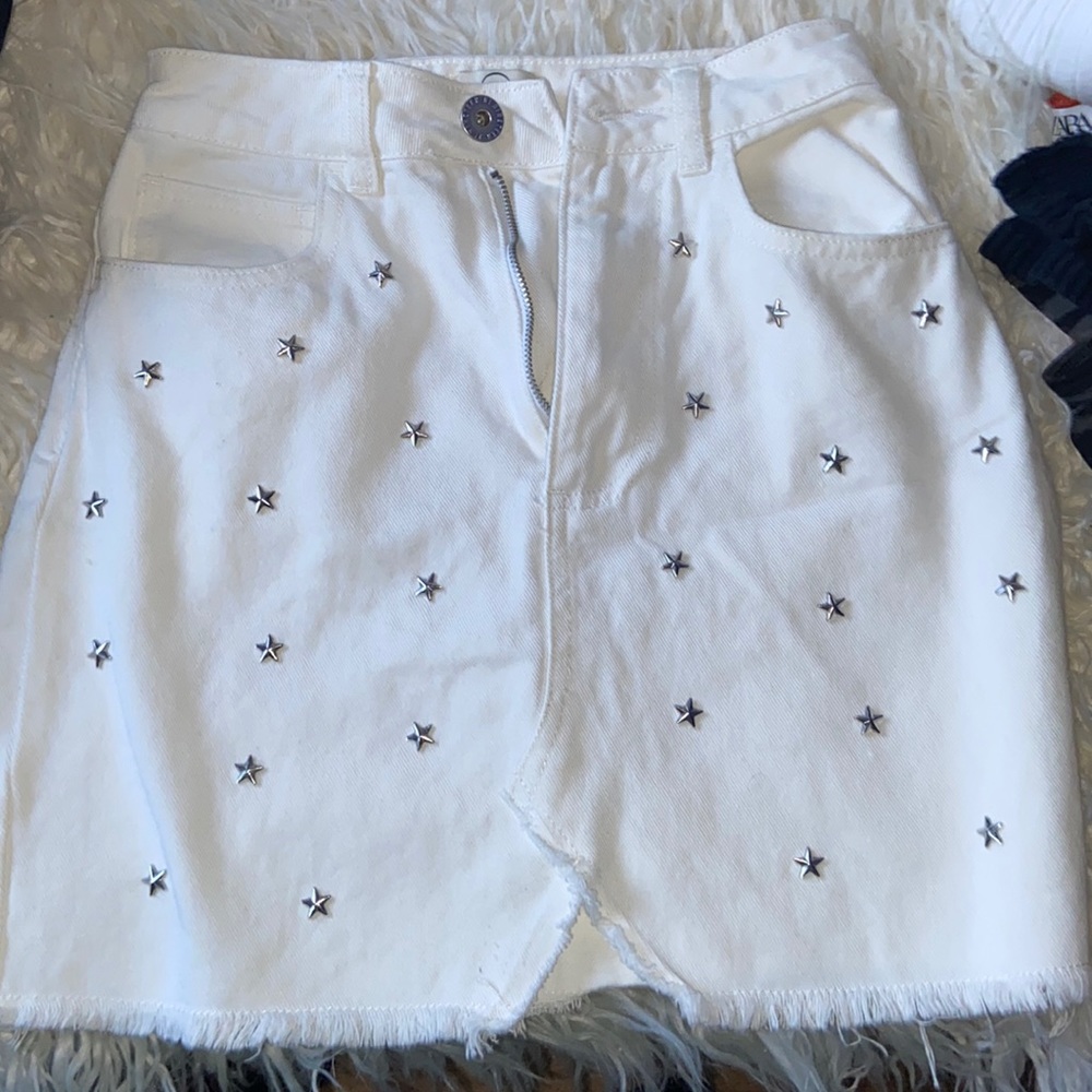 White mini skirt